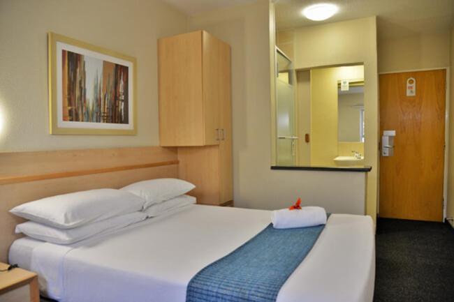 Hotel Roadlodge International Airport -booked Easy *